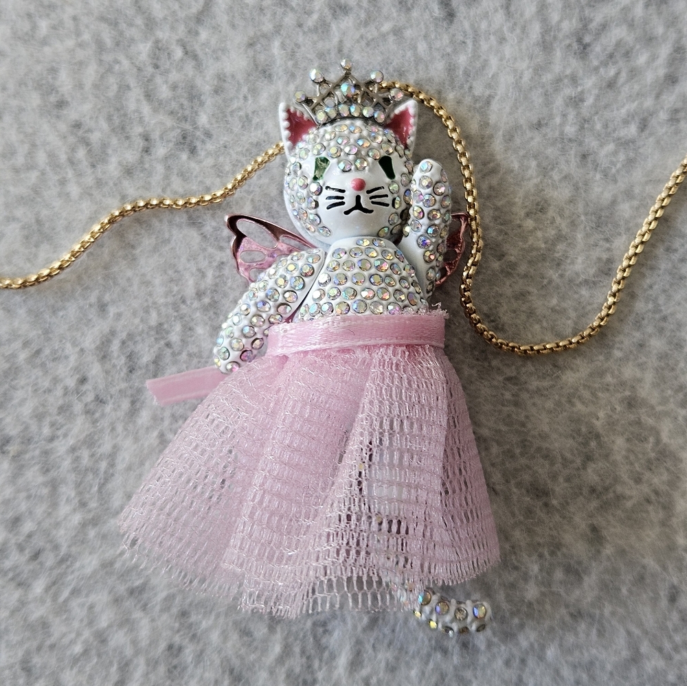 Betsey Johnson Cat Fairy Pendant Slider Necklace - Picture 4 of 16